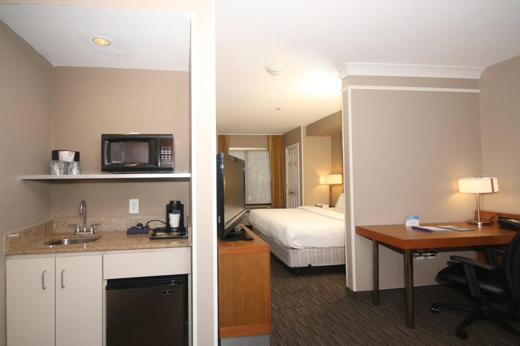 Springhill Suites By Marriott Charleston North North Charleston Exterior photo